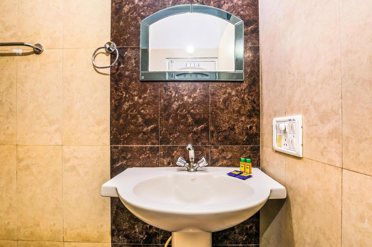Fabexpress Hemkunt Mansion Hotel Ноида Екстериор снимка